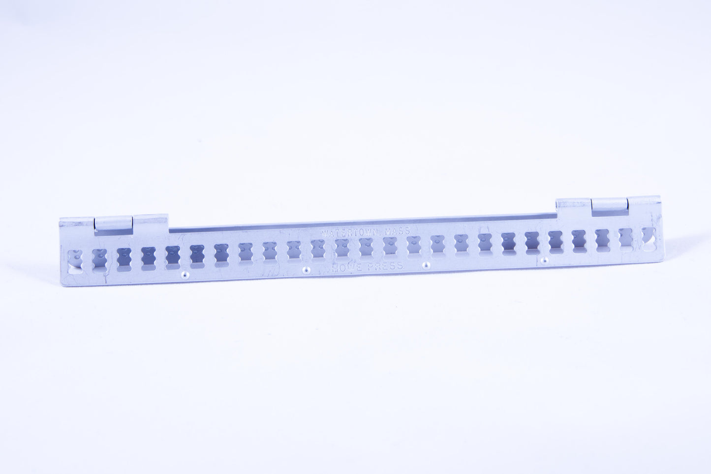 photo of the 25 cell single-line aluminum slate