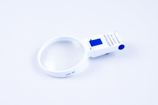 Advantage Hand-Held LED 2.5x