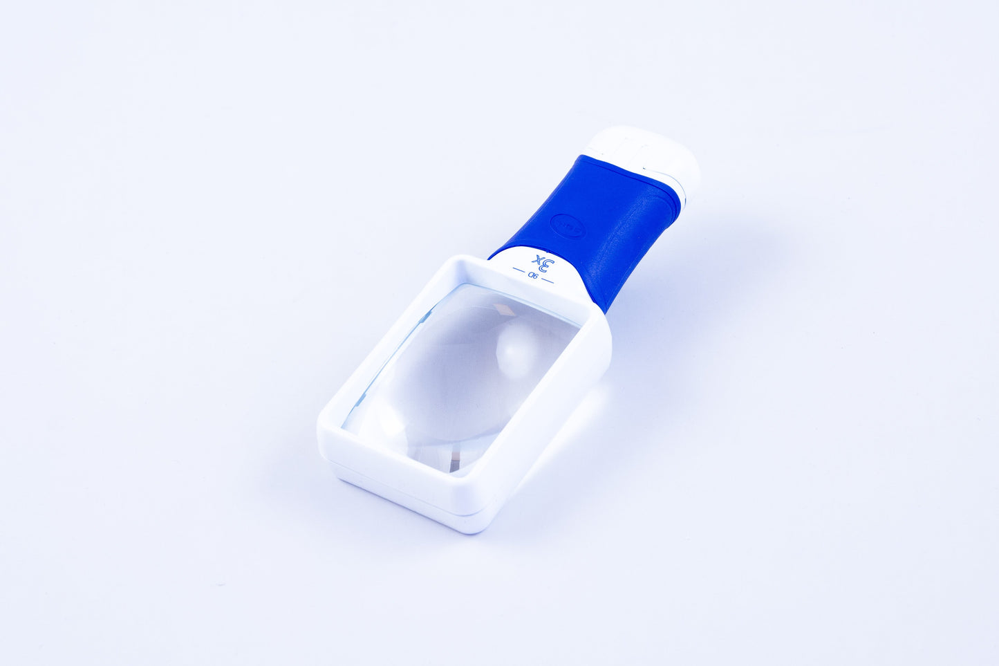 Coil Handheld LED Illuminated Magnifier (Auto-Touch 3X )
