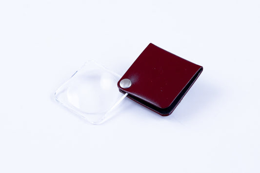 Pocket Magnifier w/Leather Case, 3.5x Maroon Small